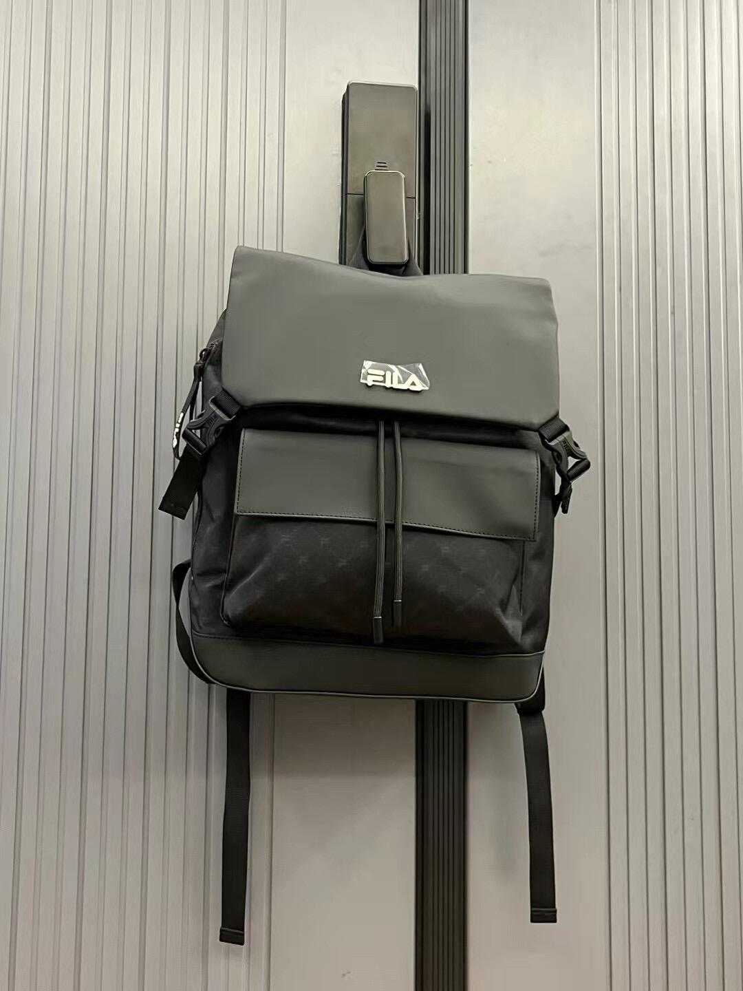 FILA 斐樂雙肩包